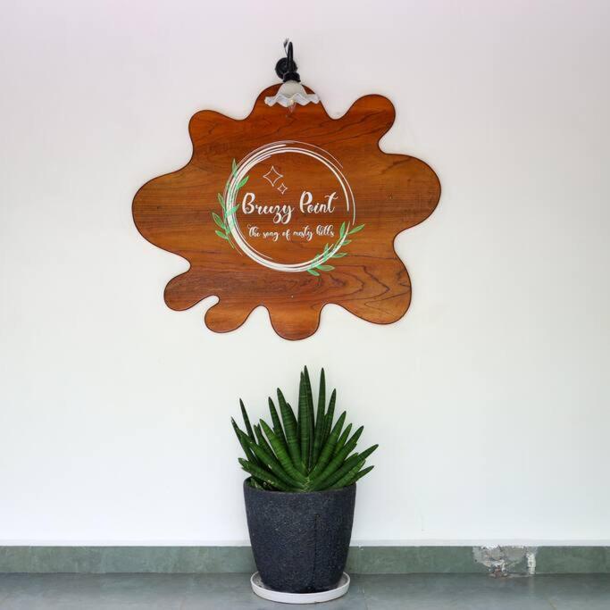 Breezy Point Villa Vagamon Kültér fotó